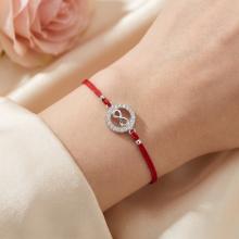 Гривна с червен конец и сребърен елемент безкрайност BT16 Гривна с червен конец и сребърен елемент безкрайност BT16