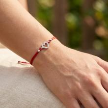 Гривна с червен конец и сребърен елемент сърце ВT22 Гривна с червен конец и сребърен елемент сърце ВT22