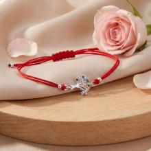 Гривна с червен конец и сребърен елемент Дървото на живота