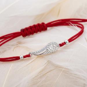 Гривна с червен конец и сребърен елемент ангелско крило BT28