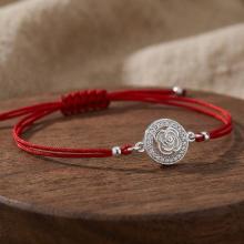 Гривна с червен конец и сребърен елемент роза с циркони