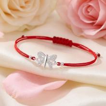 Гривна с червен конец и сребърен елемент пеперуда с циркони BT34 Гривна с червен конец и сребърен елемент пеперуда с циркони BT34