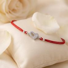 Гривна с червен конец и сребърен елемент сърце с цирконий BT47 Гривна с червен конец и сребърен елемент сърце с цирконий BT47