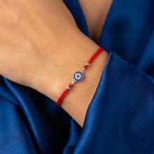 Гривна с червен конец и сребърен елемент синьо око BT92S