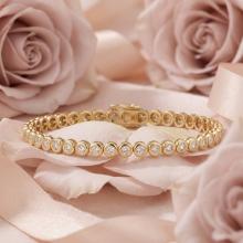 Златна гривна с диаманти Anabell