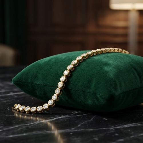 Златна гривна с диаманти Anabell