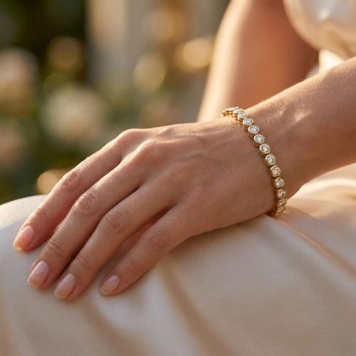 Златна гривна с диаманти Anabell