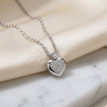 Златно колие Сърце с диаманти