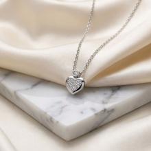 Златно колие Сърце с диаманти