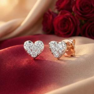 Златни обеци с Любов с диаманти