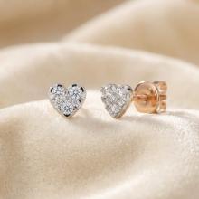 Златни обеци с Любов с диаманти