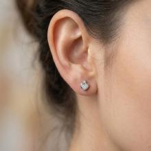 Златни обеци Любов с диаманти