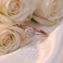 Диамантен годежен пръстен