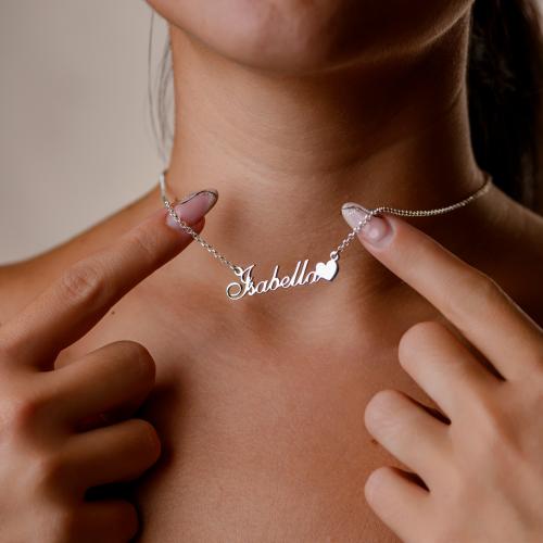 Сребърно колие с име по избор и сърце