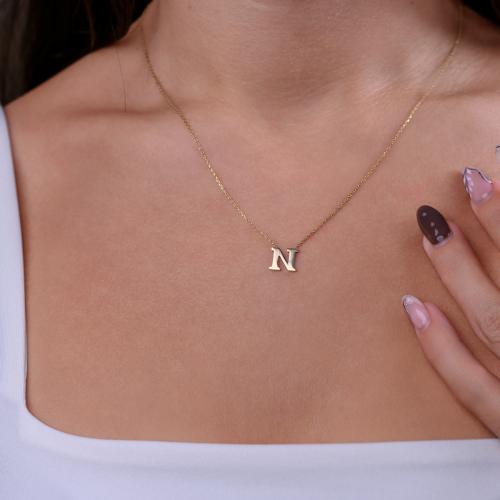 Златно колие с инициали